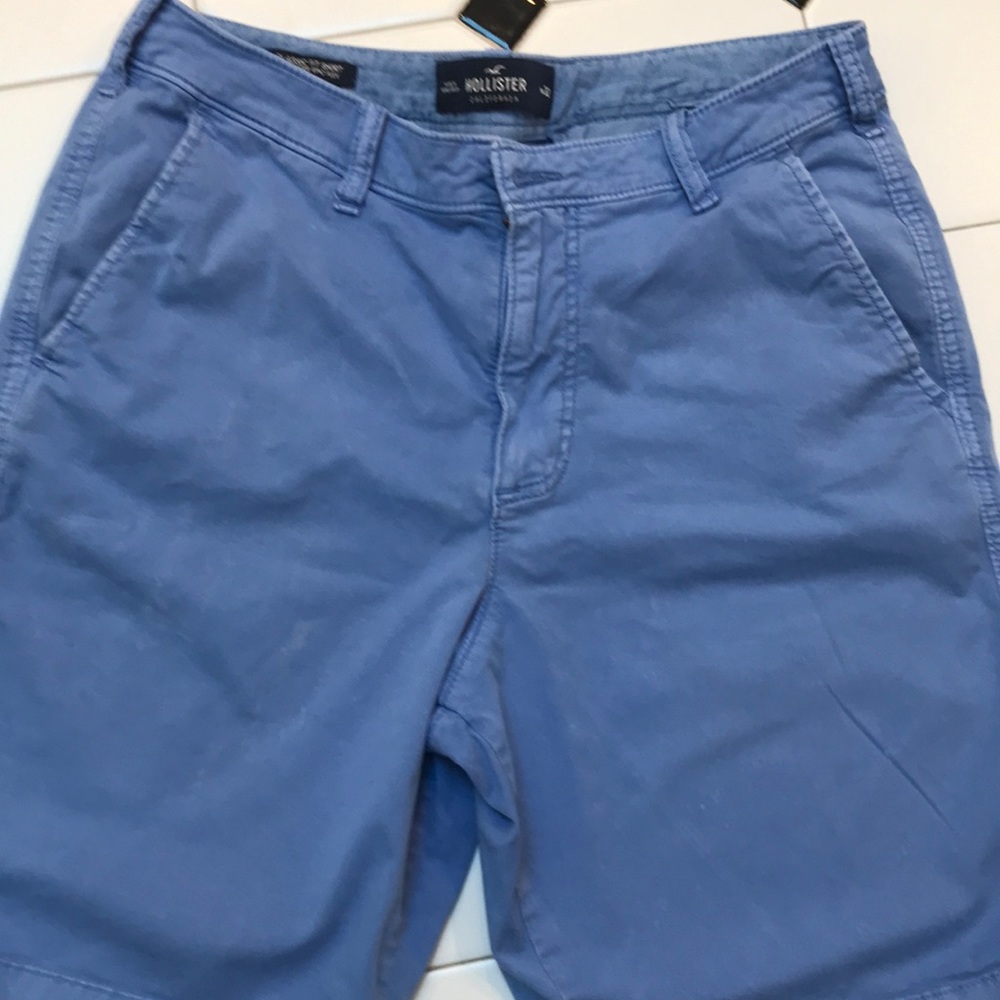 Hollister blue 9 in short size 32